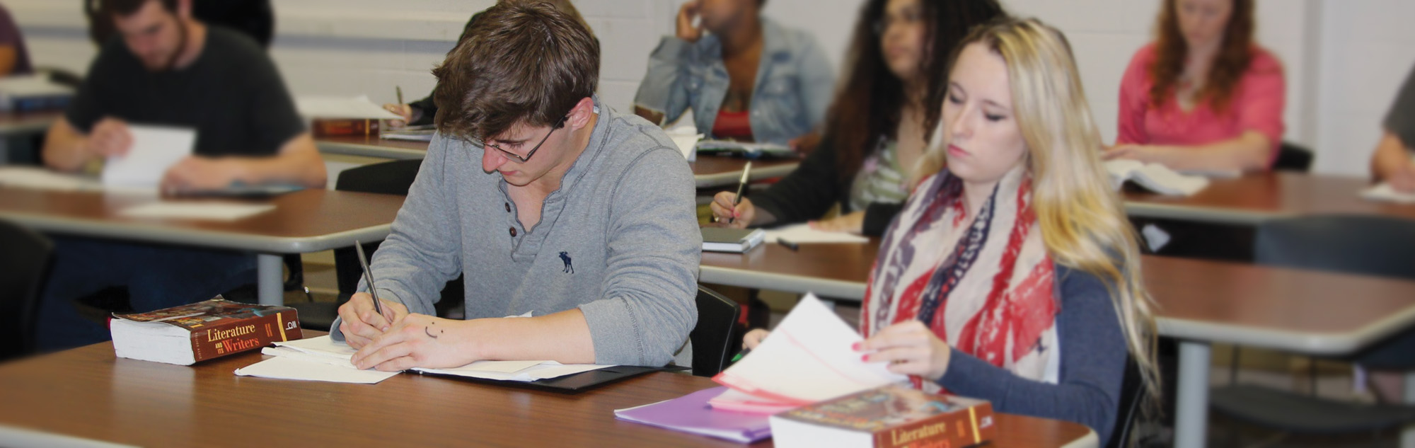 Students take notes in English Literature class.